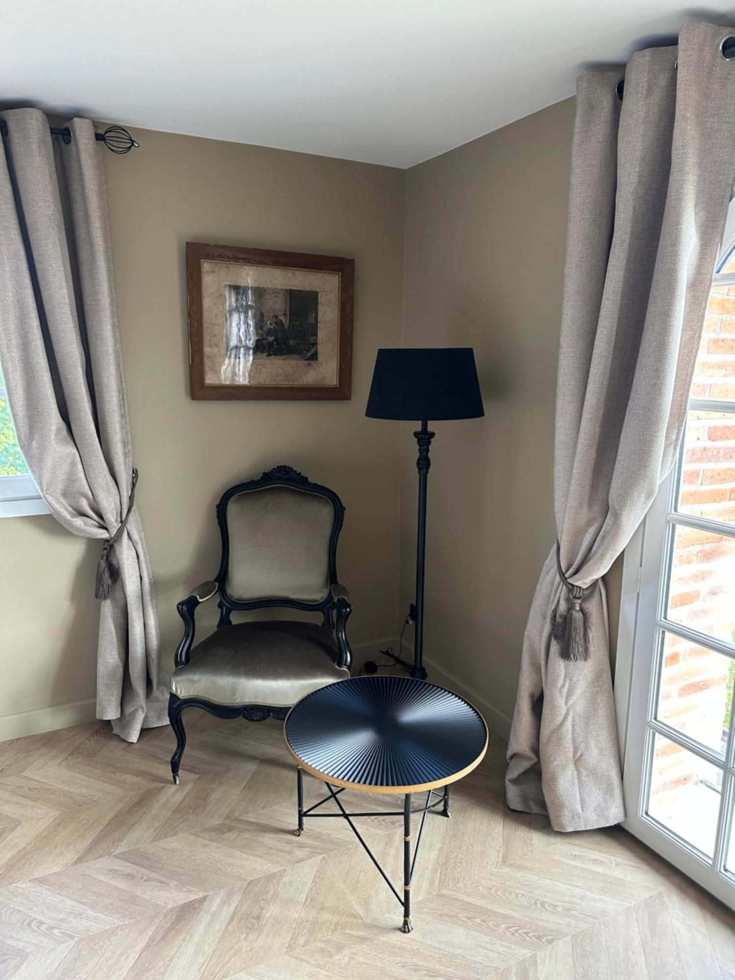 Castel Bois Marie, Maison D'Hotes Montauban Luaran gambar Curtains in a home
