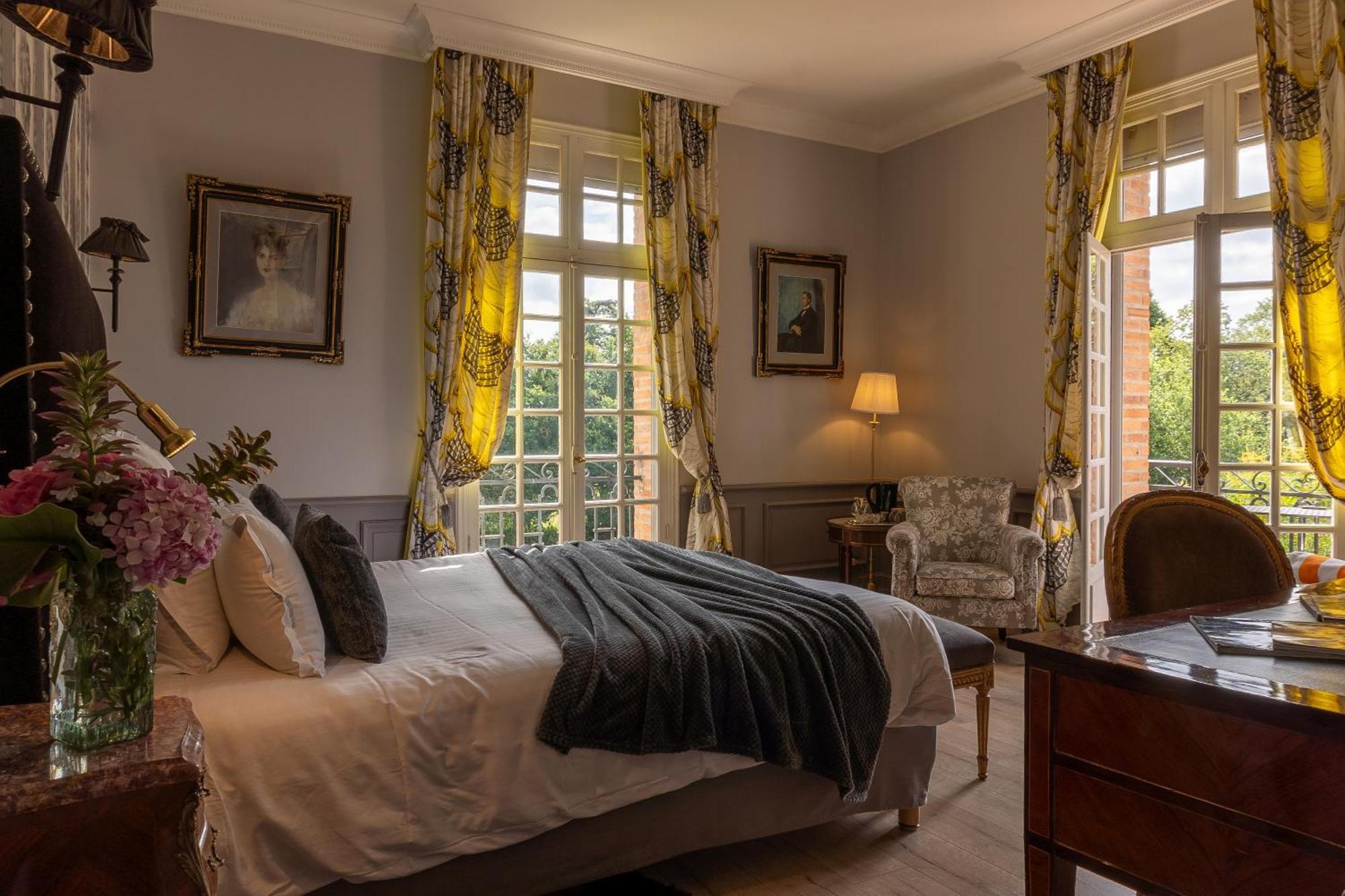 Castel Bois Marie, Maison D'Hotes Montauban Luaran gambar A bedroom at the hotel